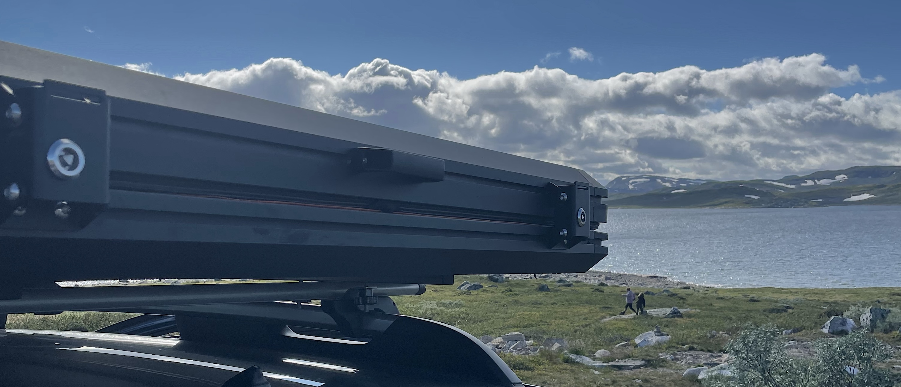 Posso usare la tenda da tetto senza barre originali?